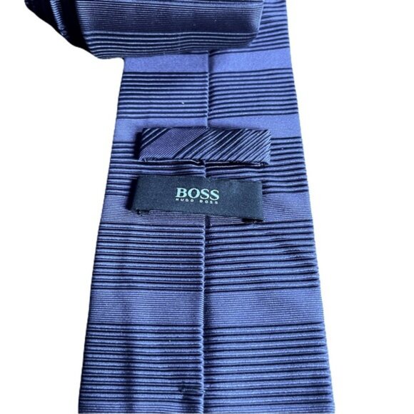 Hugo Boss 58 x 3.25 Striped Silk Made in Italy Neck Tie - Picture 3 of 5